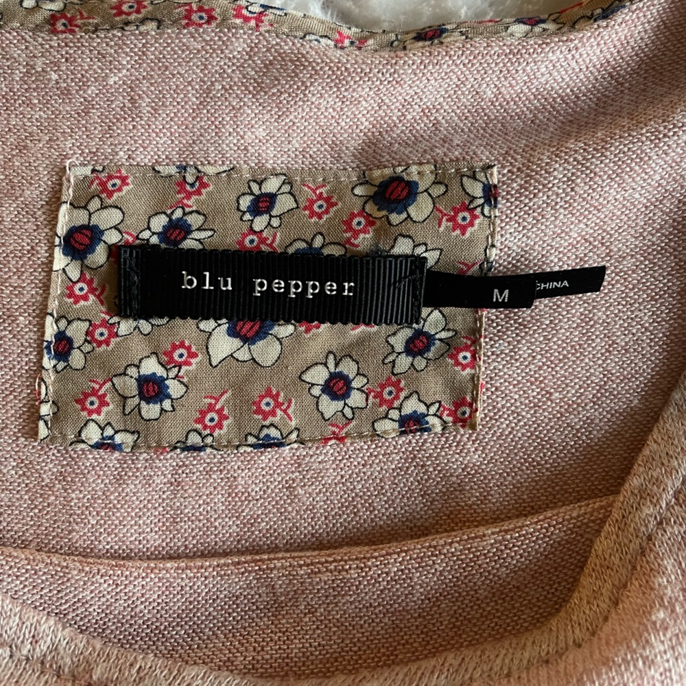Pink Sweater - Picture 2 of 4
